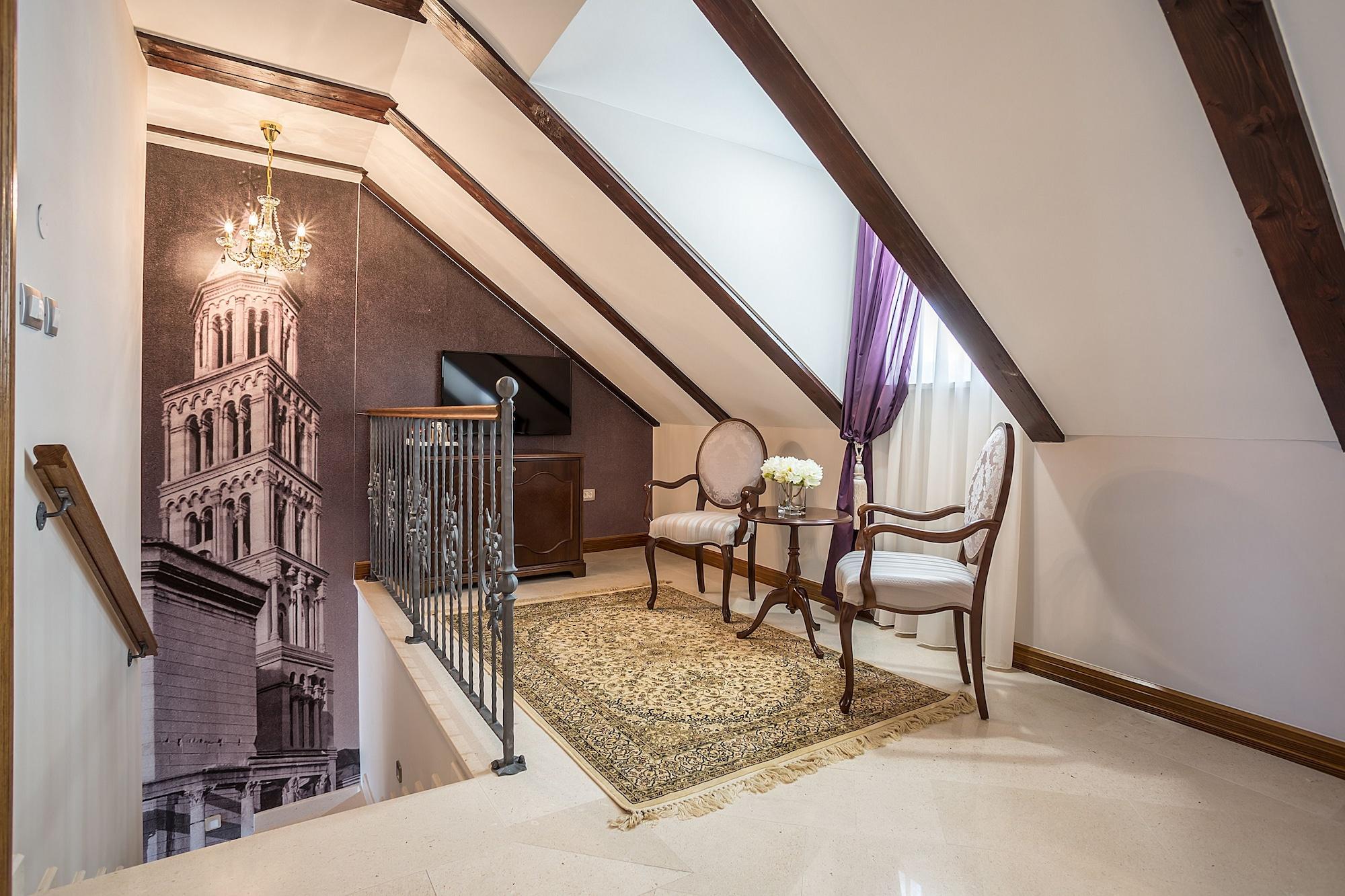 스플리트 스플렌디다 팰리스 B&B 외부 사진