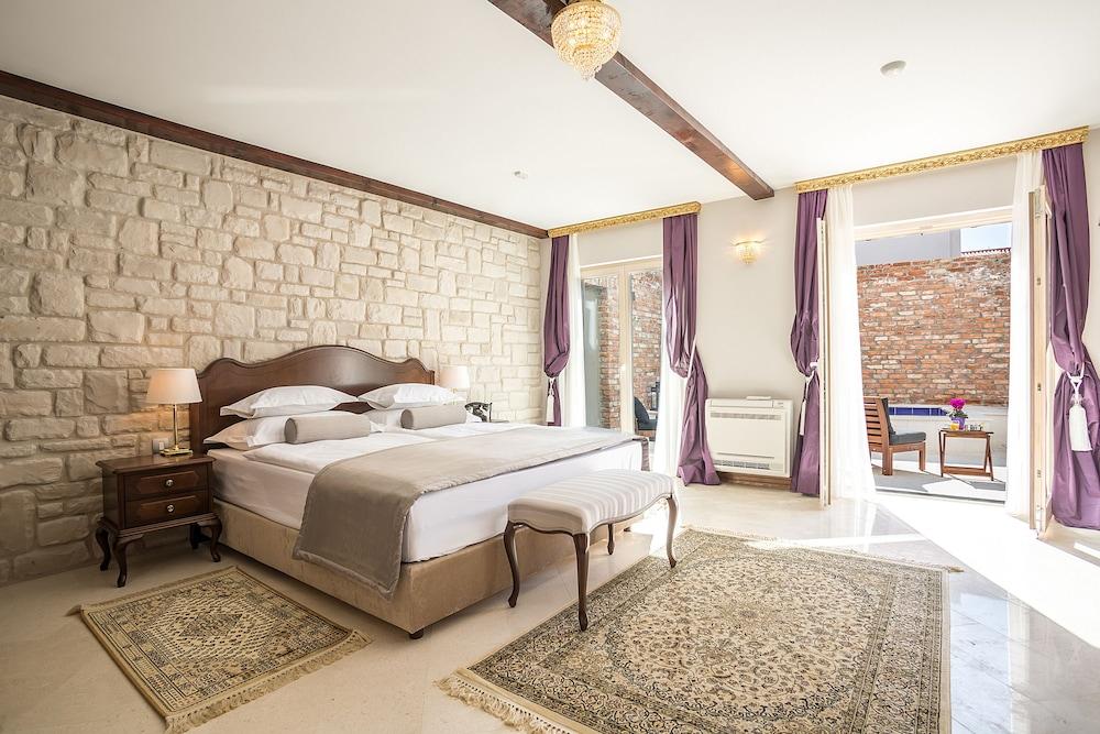 스플리트 스플렌디다 팰리스 B&B 외부 사진